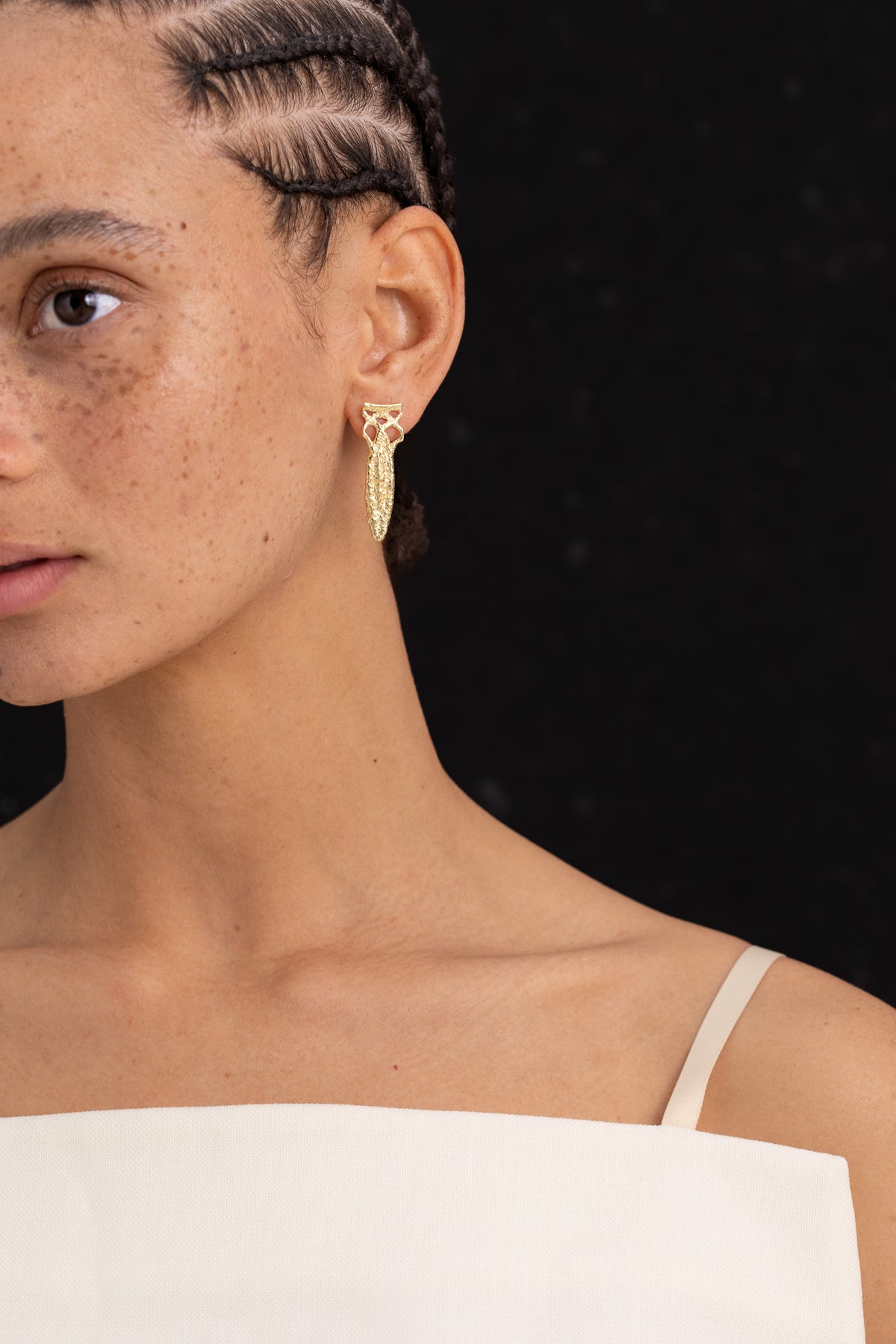 YSSO Amphora Gold Earrings