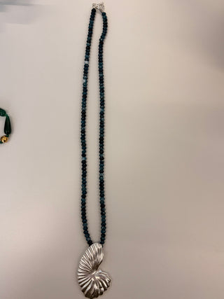 Silver Birth of Venus Jade Necklace