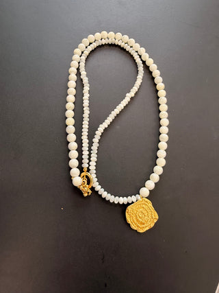 Nantucket Bespoke Mother of Pearl Daphne Necklace