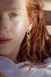 THE OPEN LINK EARRINGS